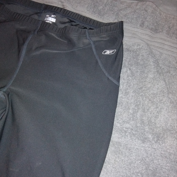 Women's Reebok pants - Picture 3 of 4